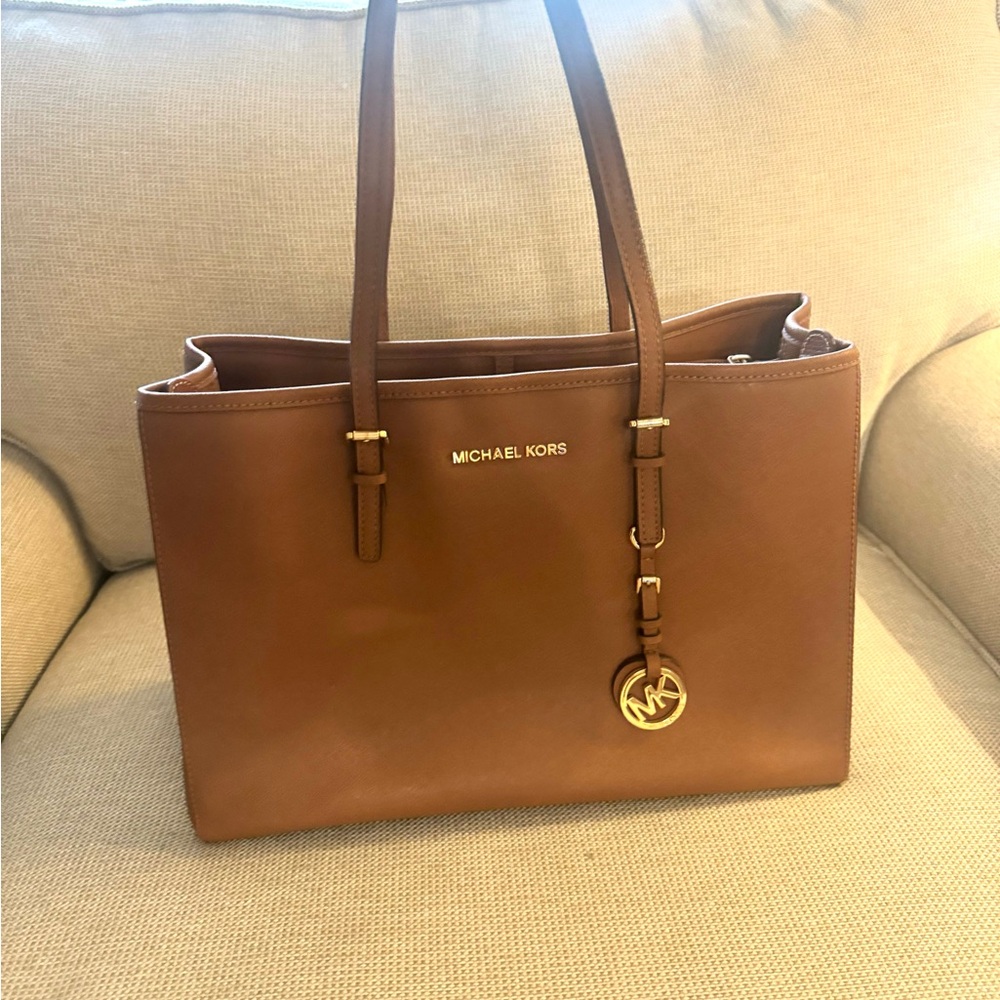Michael Kors Purse, camel color